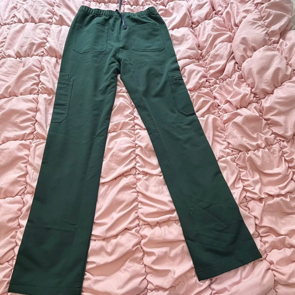 FIGS Men's XS Racing Cairo Cargo Scrub Pants Green NWT Technical Utility 1000142